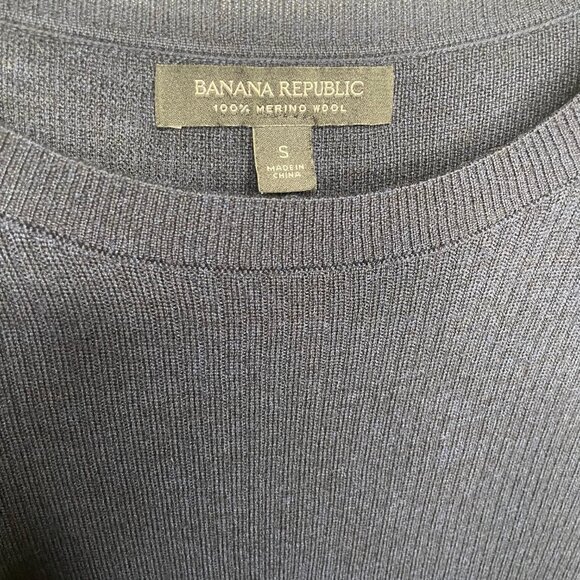 Banana Republic navy long-sleeved top - Picture 3 of 3